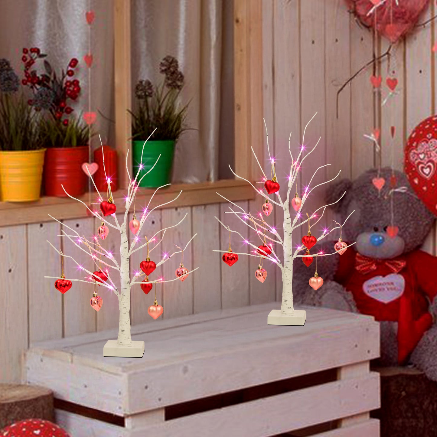 2er Set Birkenbäume mit herzförmigen Ornamenten, beleuchteter künstlicher Baum mit 24 Pink & Rot LEDs